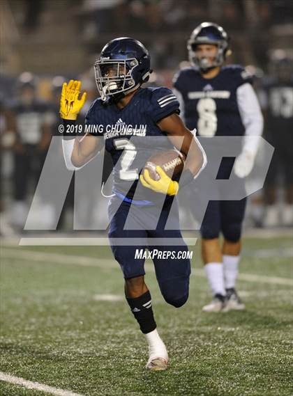 Thumbnail 1 in Central vs. Sierra Canyon (CIF State D1AA Final) photogallery.