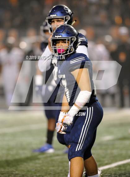 Thumbnail 1 in Central vs. Sierra Canyon (CIF State D1AA Final) photogallery.