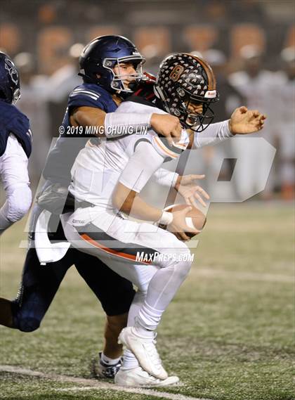 Thumbnail 2 in Central vs. Sierra Canyon (CIF State D1AA Final) photogallery.