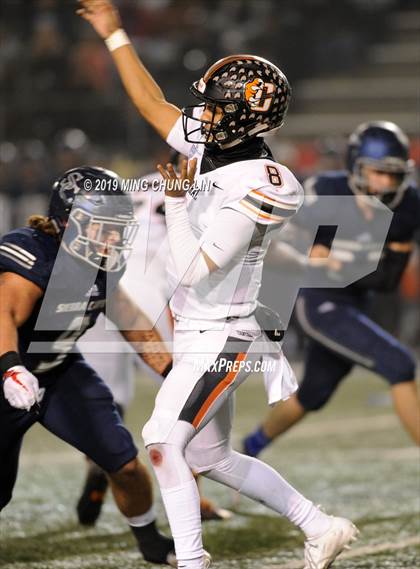 Thumbnail 3 in Central vs. Sierra Canyon (CIF State D1AA Final) photogallery.