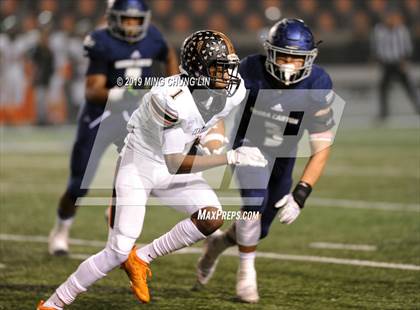 Thumbnail 1 in Central vs. Sierra Canyon (CIF State D1AA Final) photogallery.