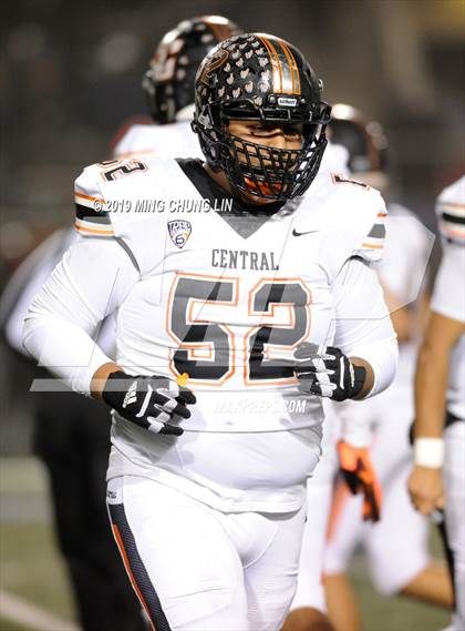 Thumbnail 1 in Central vs. Sierra Canyon (CIF State D1AA Final) photogallery.