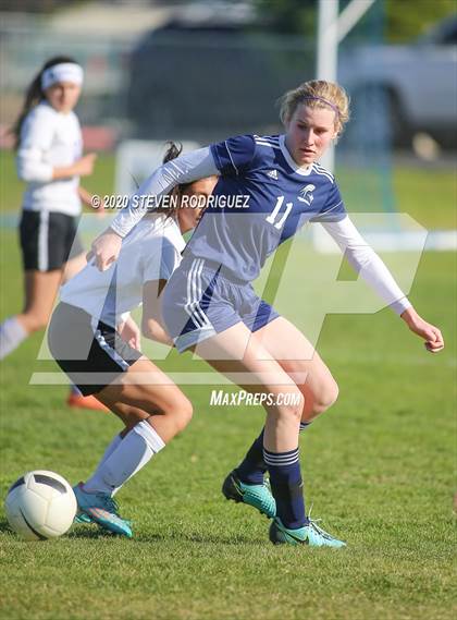 Thumbnail 1 in Escalon vs. Stone Ridge Christian photogallery.
