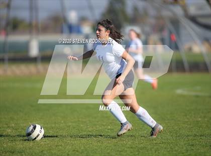 Thumbnail 2 in Escalon vs. Stone Ridge Christian photogallery.