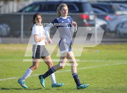 Thumbnail 2 in Escalon vs. Stone Ridge Christian photogallery.