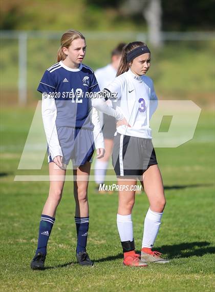Thumbnail 3 in Escalon vs. Stone Ridge Christian photogallery.