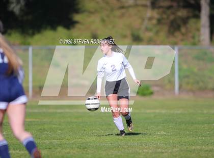Thumbnail 2 in Escalon vs. Stone Ridge Christian photogallery.