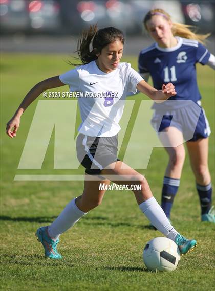 Thumbnail 3 in Escalon vs. Stone Ridge Christian photogallery.