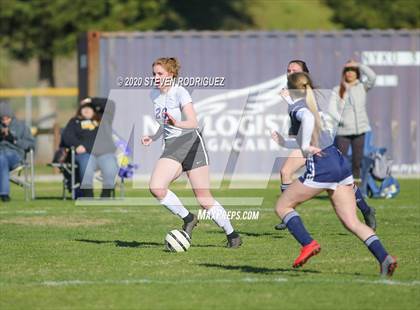 Thumbnail 3 in Escalon vs. Stone Ridge Christian photogallery.