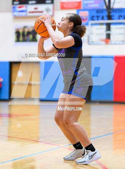 Thumbnail 1 in Statesville vs Community School of Davidson (North Iredell Holiday Classic) photogallery.