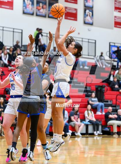Thumbnail 3 in Statesville vs Community School of Davidson (North Iredell Holiday Classic) photogallery.
