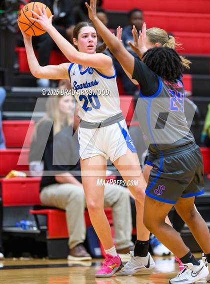 Thumbnail 1 in Statesville vs Community School of Davidson (North Iredell Holiday Classic) photogallery.