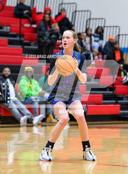 Thumbnail 2 in Statesville vs Community School of Davidson (North Iredell Holiday Classic) photogallery.