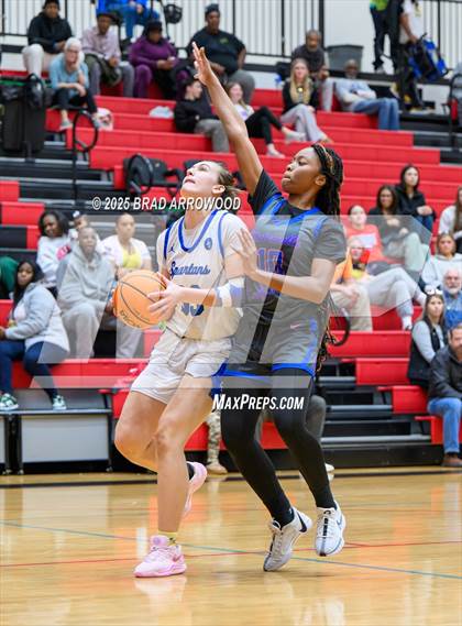 Thumbnail 3 in Statesville vs Community School of Davidson (North Iredell Holiday Classic) photogallery.