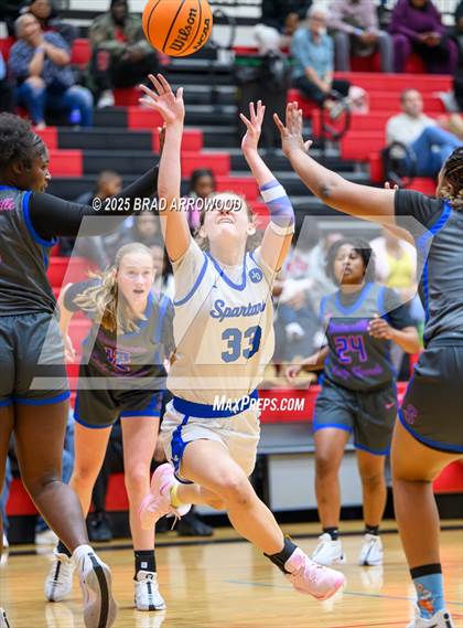 Thumbnail 2 in Statesville vs Community School of Davidson (North Iredell Holiday Classic) photogallery.