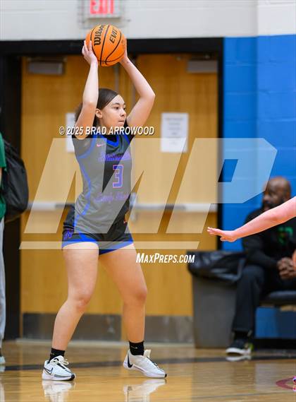 Thumbnail 3 in Statesville vs Community School of Davidson (North Iredell Holiday Classic) photogallery.