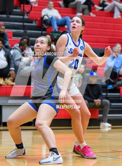 Thumbnail 2 in Statesville vs Community School of Davidson (North Iredell Holiday Classic) photogallery.