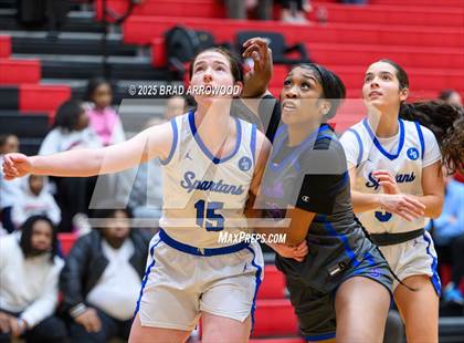 Thumbnail 1 in Statesville vs Community School of Davidson (North Iredell Holiday Classic) photogallery.