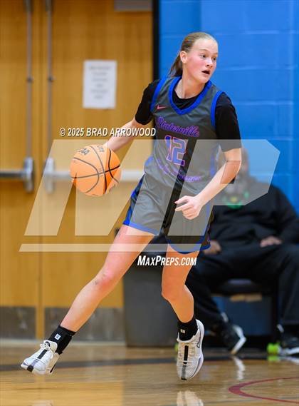 Thumbnail 3 in Statesville vs Community School of Davidson (North Iredell Holiday Classic) photogallery.