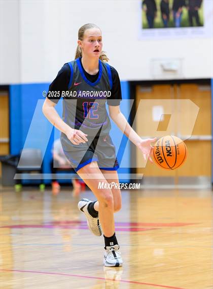 Thumbnail 2 in Statesville vs Community School of Davidson (North Iredell Holiday Classic) photogallery.