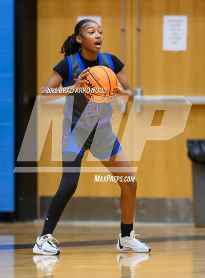 Thumbnail 1 in Statesville vs Community School of Davidson (North Iredell Holiday Classic) photogallery.
