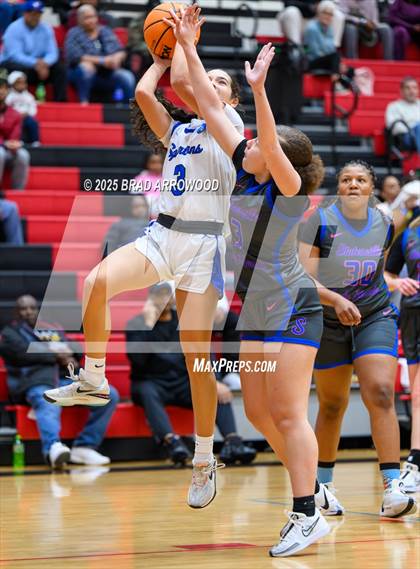 Thumbnail 1 in Statesville vs Community School of Davidson (North Iredell Holiday Classic) photogallery.