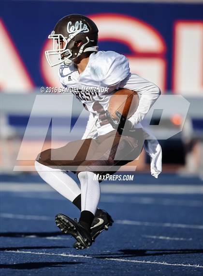 Thumbnail 1 in Crespi @  Chaminade photogallery.