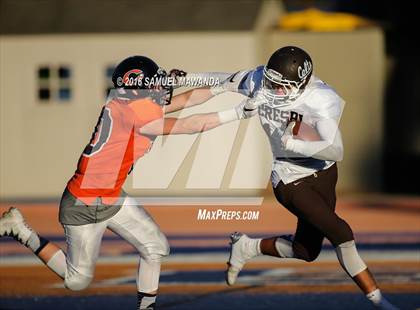 Thumbnail 2 in Crespi @  Chaminade photogallery.