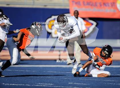 Thumbnail 2 in Crespi @  Chaminade photogallery.