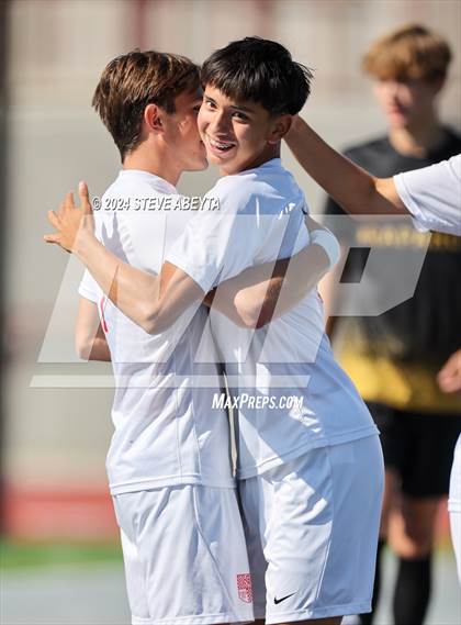 Thumbnail 1 in Regis Jesuit @ Arapahoe photogallery.
