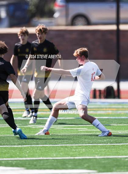 Thumbnail 2 in Regis Jesuit @ Arapahoe photogallery.