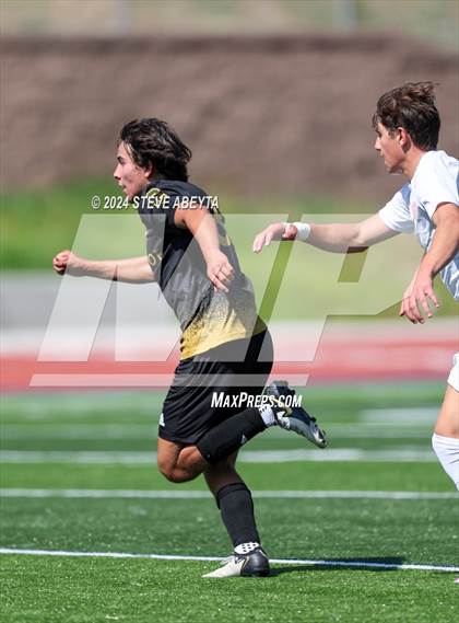 Thumbnail 2 in Regis Jesuit @ Arapahoe photogallery.