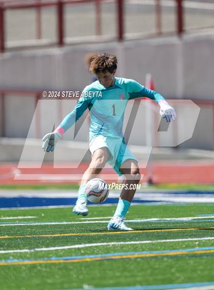 Thumbnail 1 in Regis Jesuit @ Arapahoe photogallery.