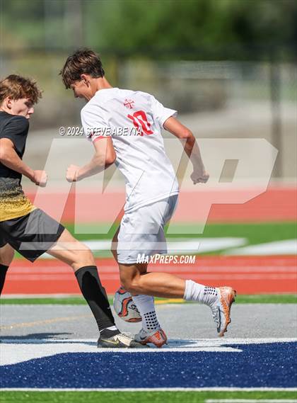 Thumbnail 1 in Regis Jesuit @ Arapahoe photogallery.