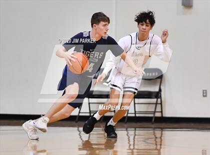 Thumbnail 1 in Stony Point @ Vandegrift photogallery.