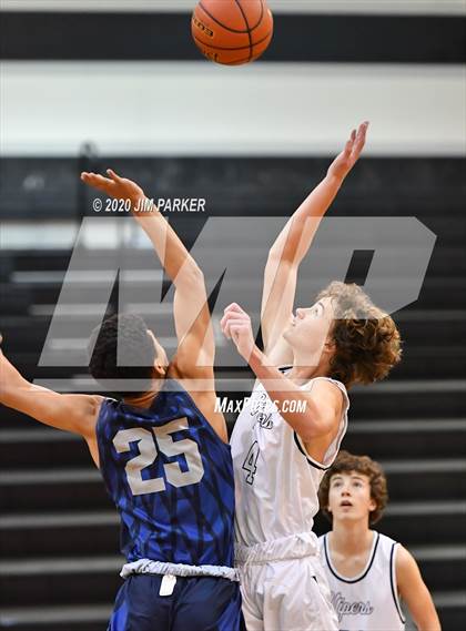 Thumbnail 3 in Stony Point @ Vandegrift photogallery.