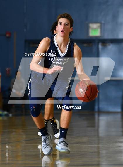 Thumbnail 3 in Pacifica Christian/Orange County vs. Trabuco Hills photogallery.