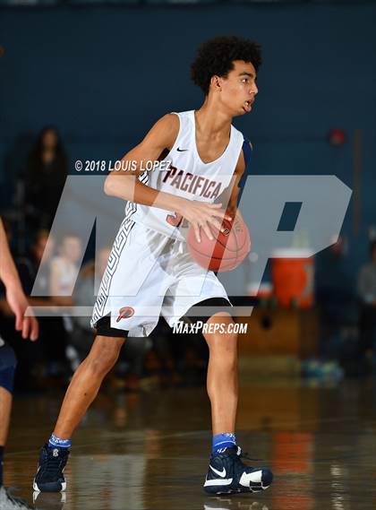 Thumbnail 1 in Pacifica Christian/Orange County vs. Trabuco Hills photogallery.