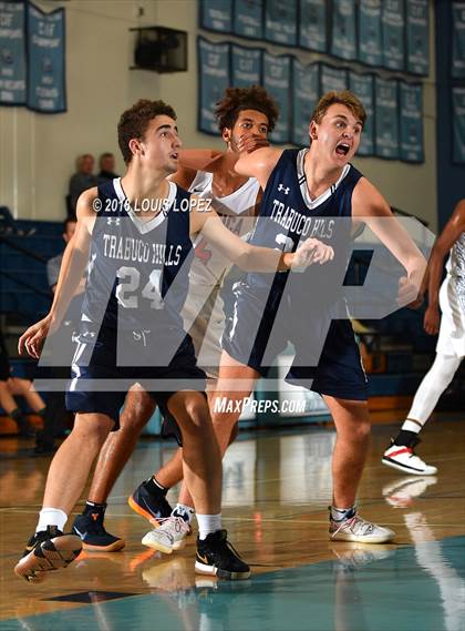 Thumbnail 2 in Pacifica Christian/Orange County vs. Trabuco Hills photogallery.