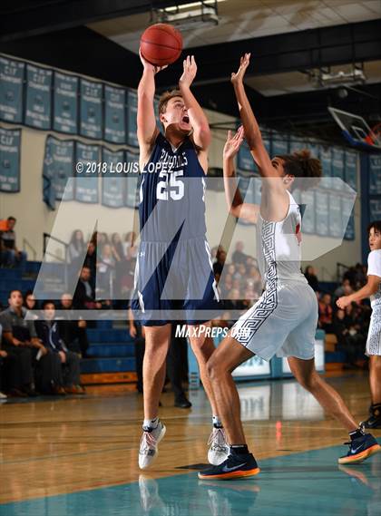 Thumbnail 2 in Pacifica Christian/Orange County vs. Trabuco Hills photogallery.