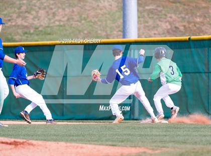 Thumbnail 1 in Parkwood @ Weddington photogallery.
