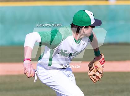 Thumbnail 1 in Parkwood @ Weddington photogallery.