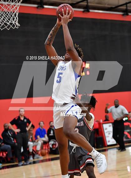 Thumbnail 3 in IMG Academy vs. Edgewater (Sun Bash Tournament) photogallery.