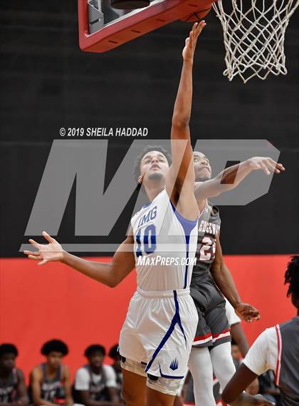 Thumbnail 2 in IMG Academy vs. Edgewater (Sun Bash Tournament) photogallery.