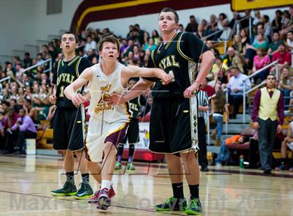 Thumbnail 2 in Royal @ Simi Valley photogallery.