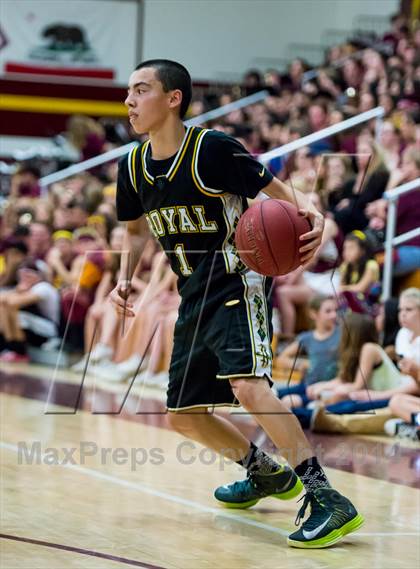 Thumbnail 2 in Royal @ Simi Valley photogallery.