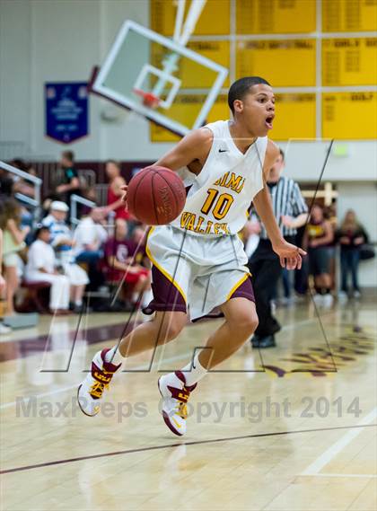 Thumbnail 1 in Royal @ Simi Valley photogallery.