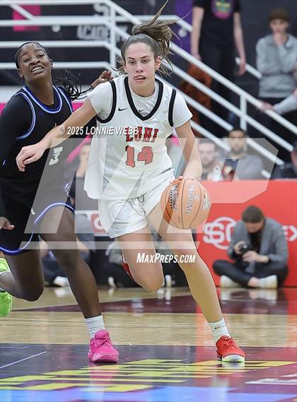 Thumbnail 1 in IMG Academy vs. Long Island Lutheran (Army National Guard Hoophall Classic) photogallery.