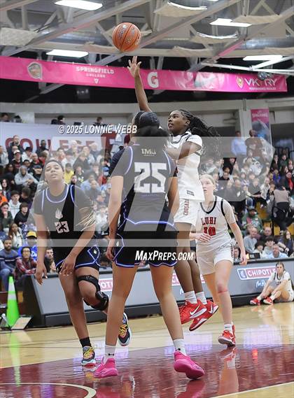 Thumbnail 3 in IMG Academy vs. Long Island Lutheran (Army National Guard Hoophall Classic) photogallery.