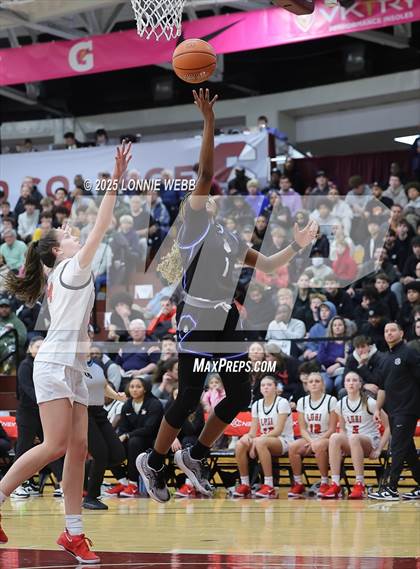 Thumbnail 3 in IMG Academy vs. Long Island Lutheran (Army National Guard Hoophall Classic) photogallery.